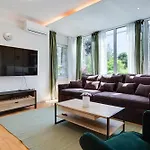 Hedonia With Heated Pool, Diklo زادار
