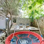 Hedonia With Heated Pool, Diklo * زادار