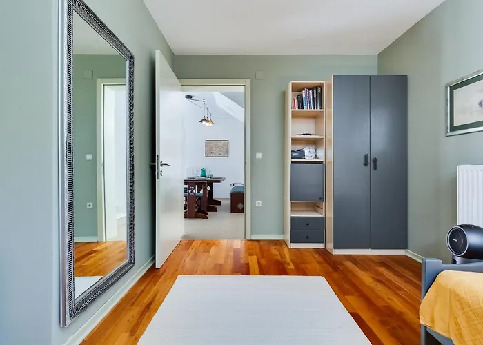 Hedonia With Heated Pool, Diklo Penzion *